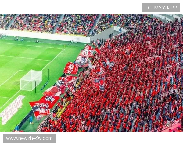 重庆足球助威歌曲展现激情与团队精神激励球迷共赴绿茵场上的荣耀之战